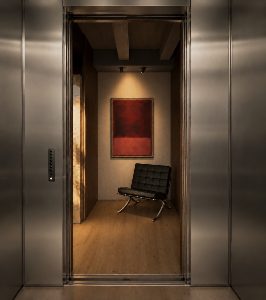 El Estudio &middot; la llegada por el elevador