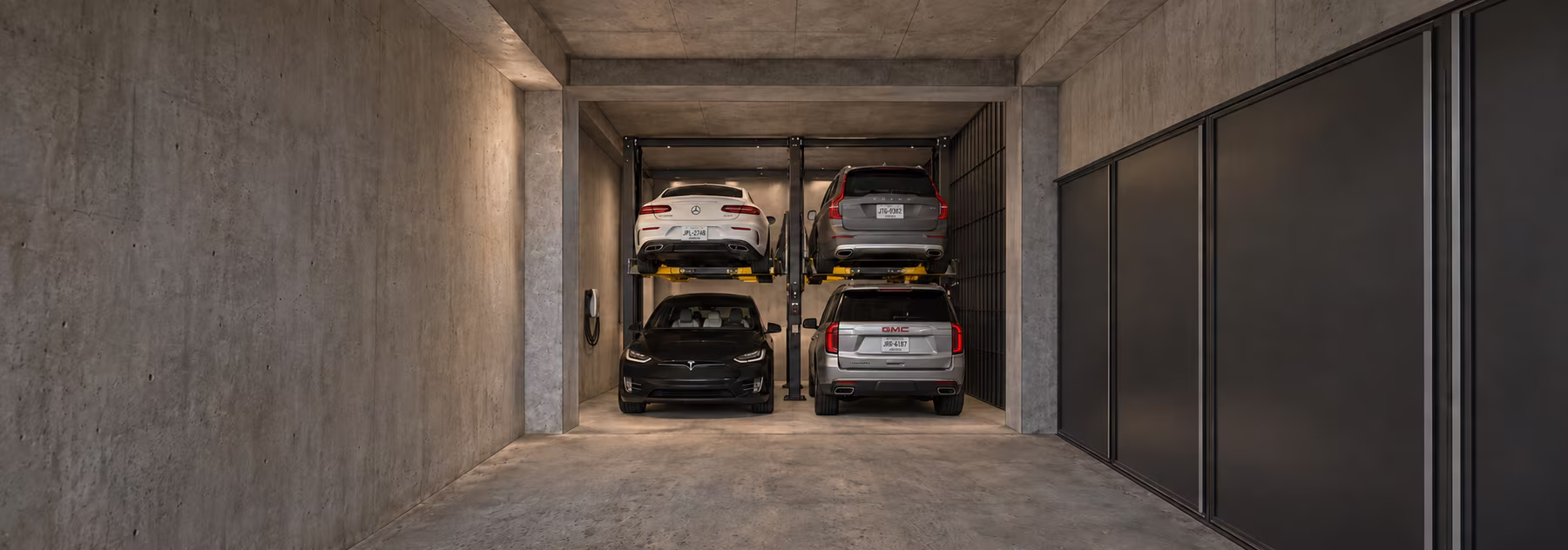 Los stackers del s&oacute;tano: dos autos por caj&oacute;n, a doble altura