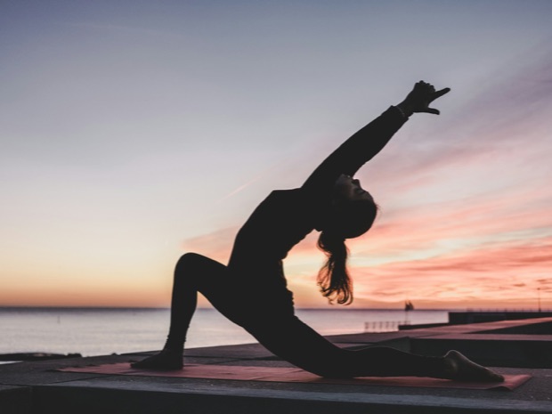 Sunlight Yoga · Aníbal