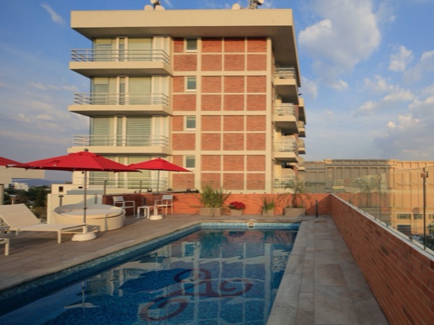 Velvet Plaza · Av. Vallarta
